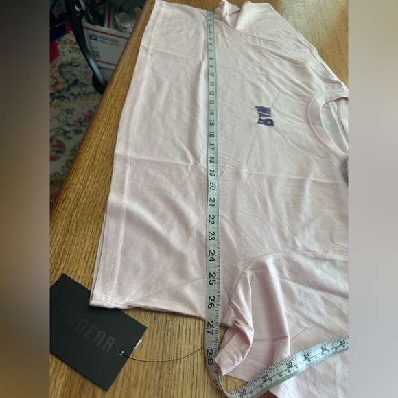 RAWGEAR NWT Pink Women's Cropped Top Size MED (5) available 25” p2p, 15” length - Picture 7 of 9